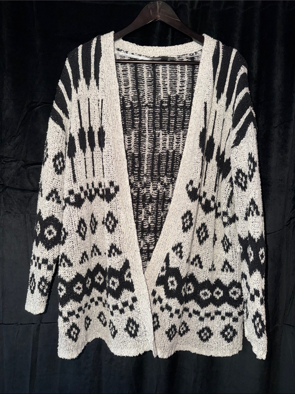 Lane Bryant Black and Cream Open-Front Patterned Cardigan